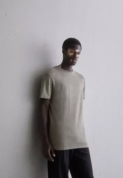 J.Lindeberg Coma Tee - T-Shirts - Aloe