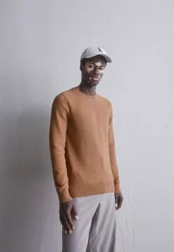 J.Lindeberg Archer Structure - Strikkegenser - Chipmunk